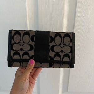 Coach Wallet/Clutch Purse